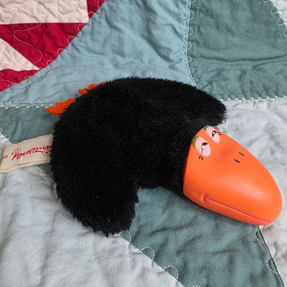 Fun World Vintage Black Crow Plush Rubber Face Squeak Toy Orange Beak 6 Inch